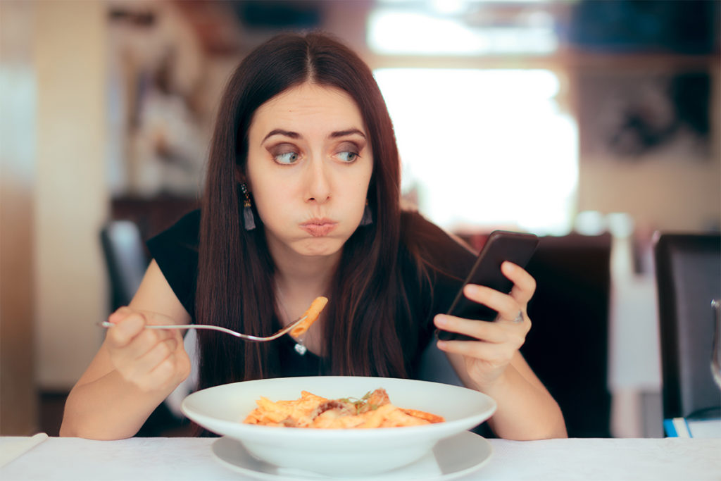 Distracted eating